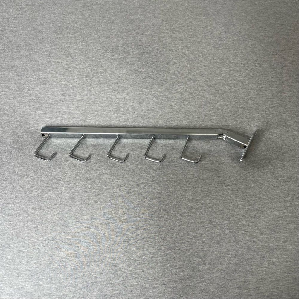 Amazon Basics Silver 5-Hook Waterfall Display for Bags, Purses & Totes